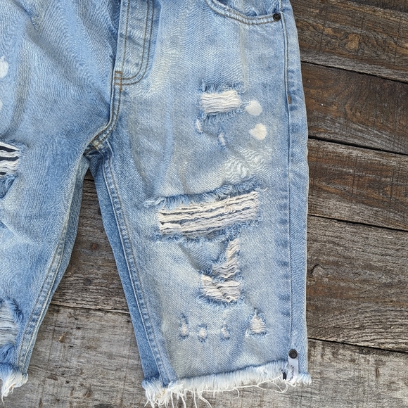 One Teaspoon Kansas Cut Off Trucker Shorts - Picture 4 of 12